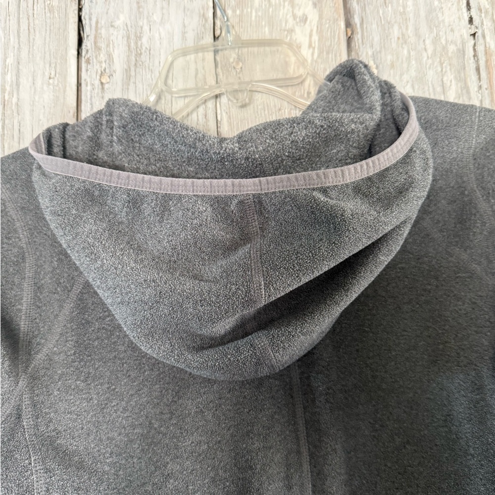 The North Face Women's Charcoal Gray Ski Jacket - Picture 8 of 12